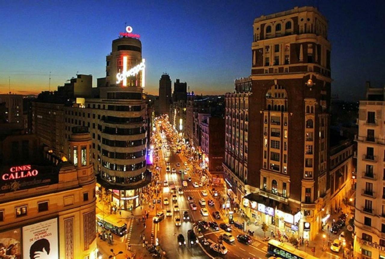 Atico En El Centro De Madrid - Calle Jardines Екстер'єр фото